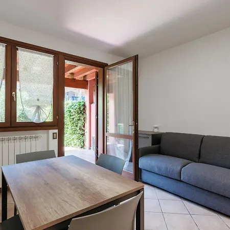 Lejlighed Relax 110 - Con Giardino Privato, Piscina E Wifi Desenzano del Garda