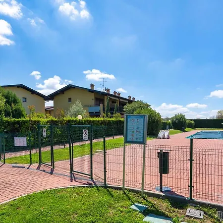 Relax 110 - Con Giardino Privato, Piscina E Wifi Lejlighed *