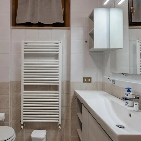 Lejlighed Relax 110 - Con Giardino Privato, Piscina E Wifi
